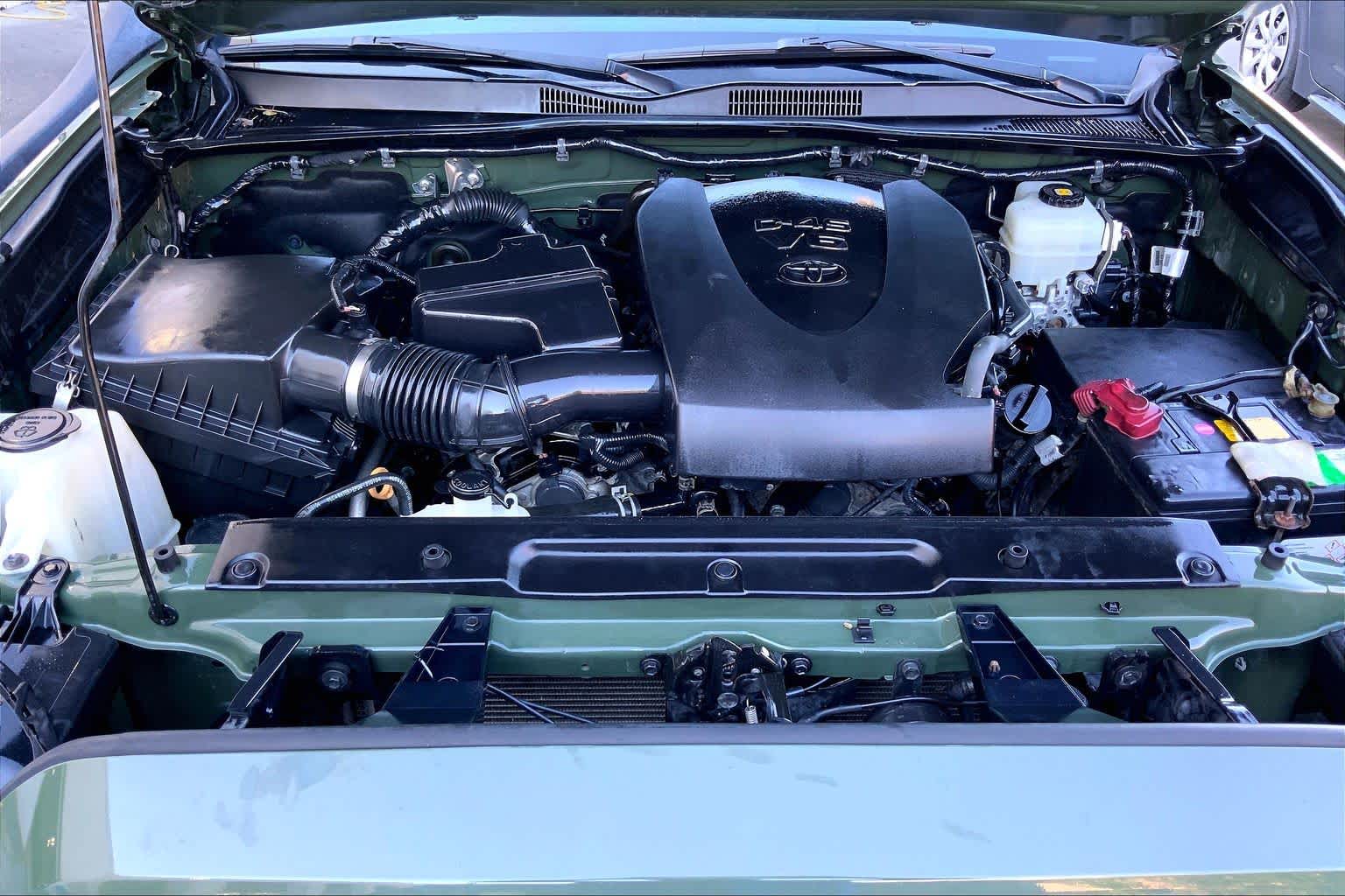 2020 Toyota Tacoma photo 31 of 36
