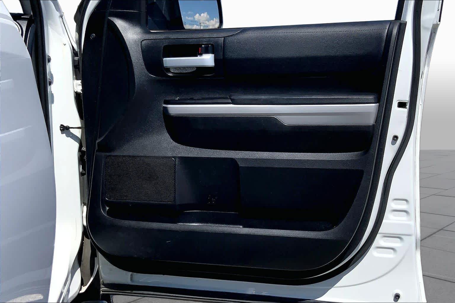 2019 Toyota Tundra SR5 Super White at Group 1 Toyota Southwest