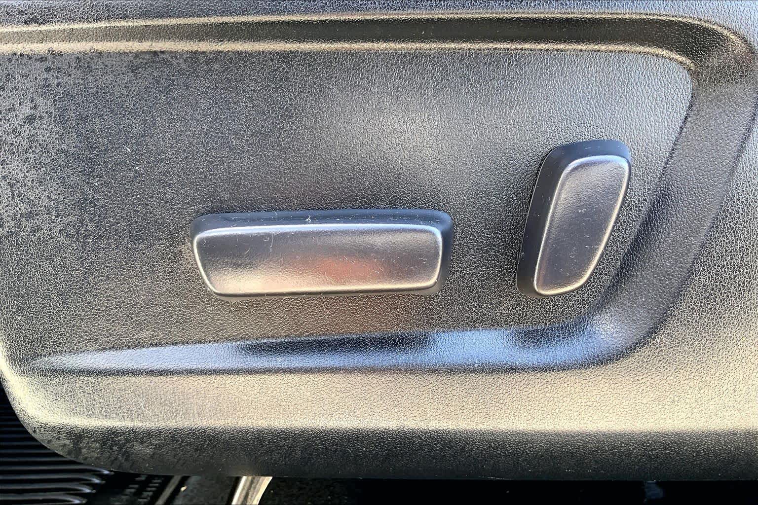 2019 Toyota Tundra SR5 Super White at Group 1 Toyota Southwest