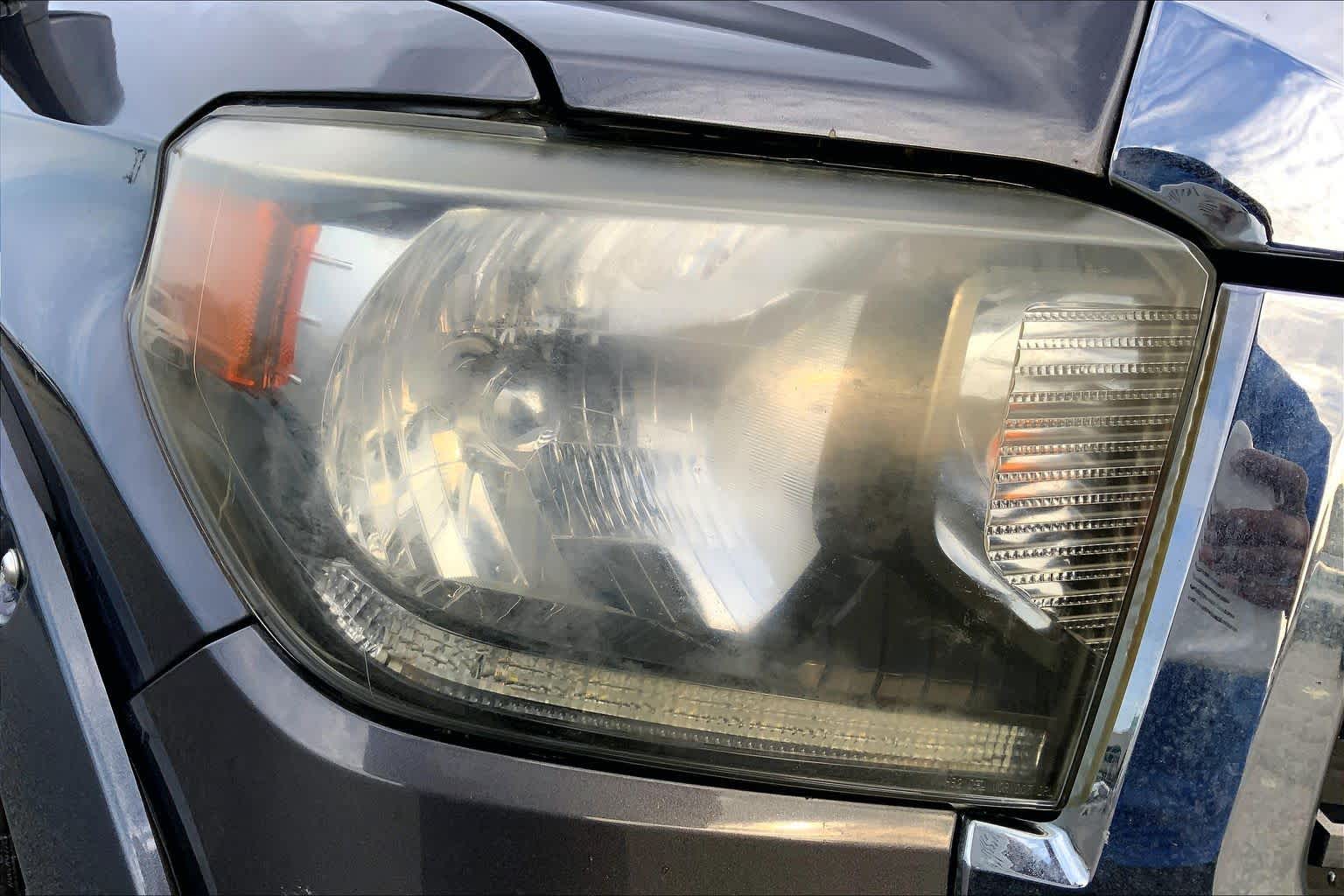 2018 Toyota Tundra photo 28 of 37