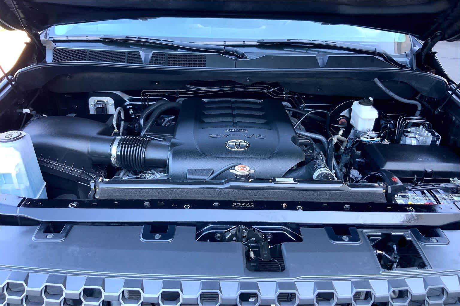 2021 Toyota Tundra photo 31 of 36