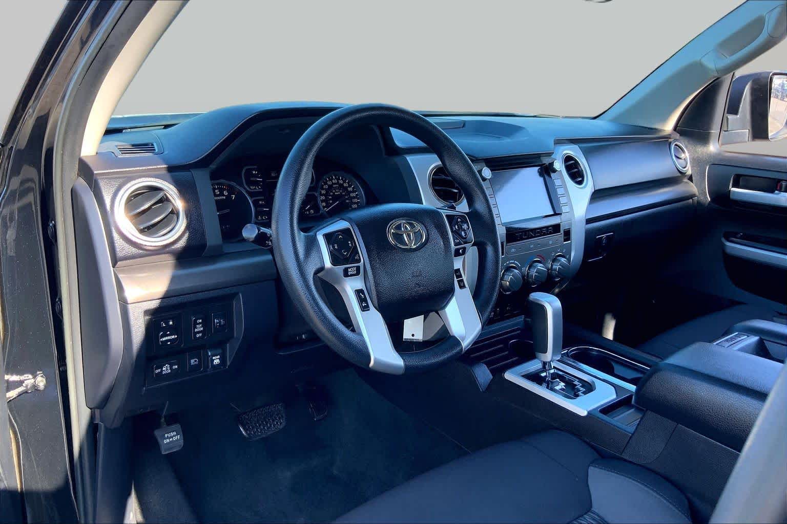 2021 Toyota Tundra photo 17 of 36