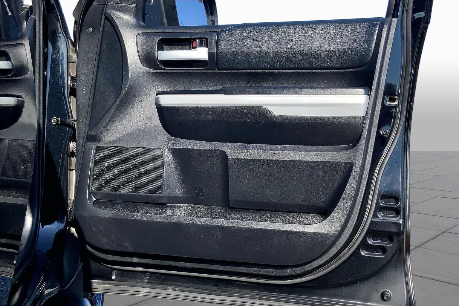 2021 Toyota Tundra photo 22 of 36