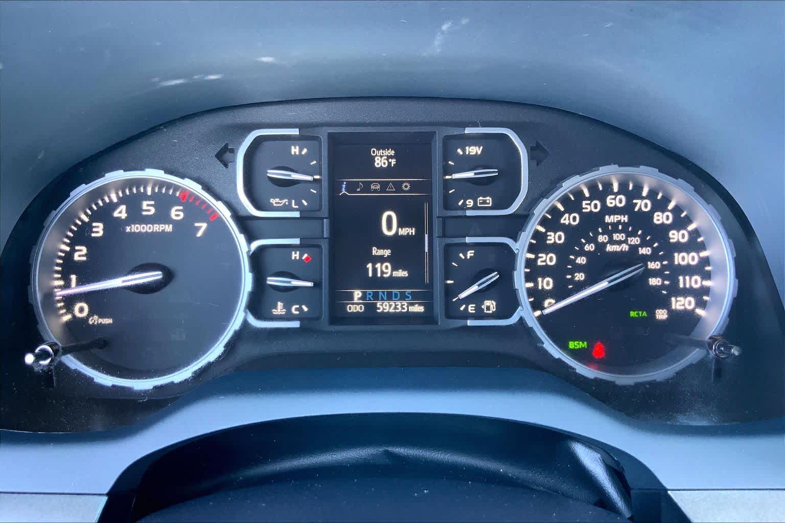 2021 Toyota Tundra photo 25 of 36
