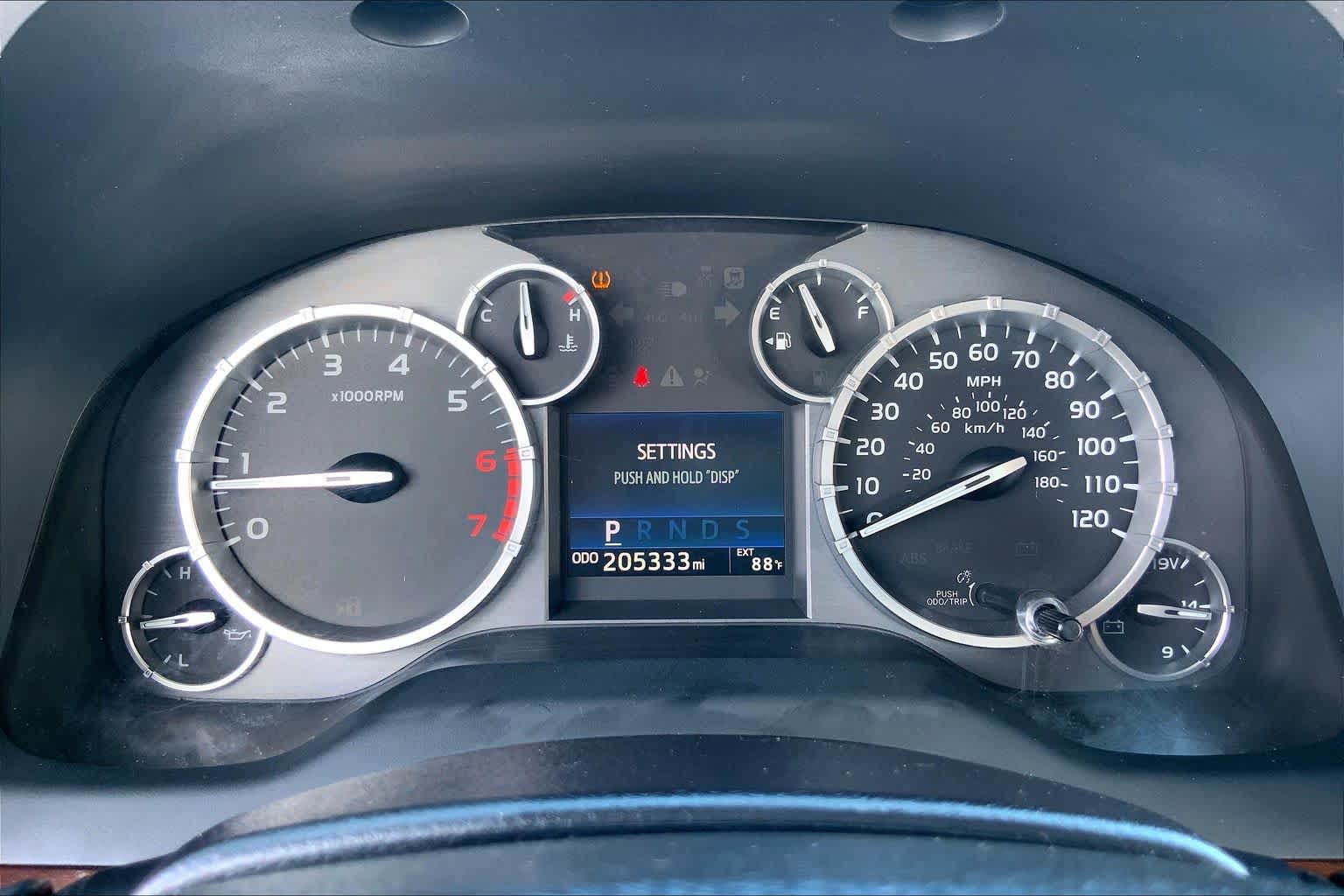 2015 Toyota Tundra photo 24 of 35