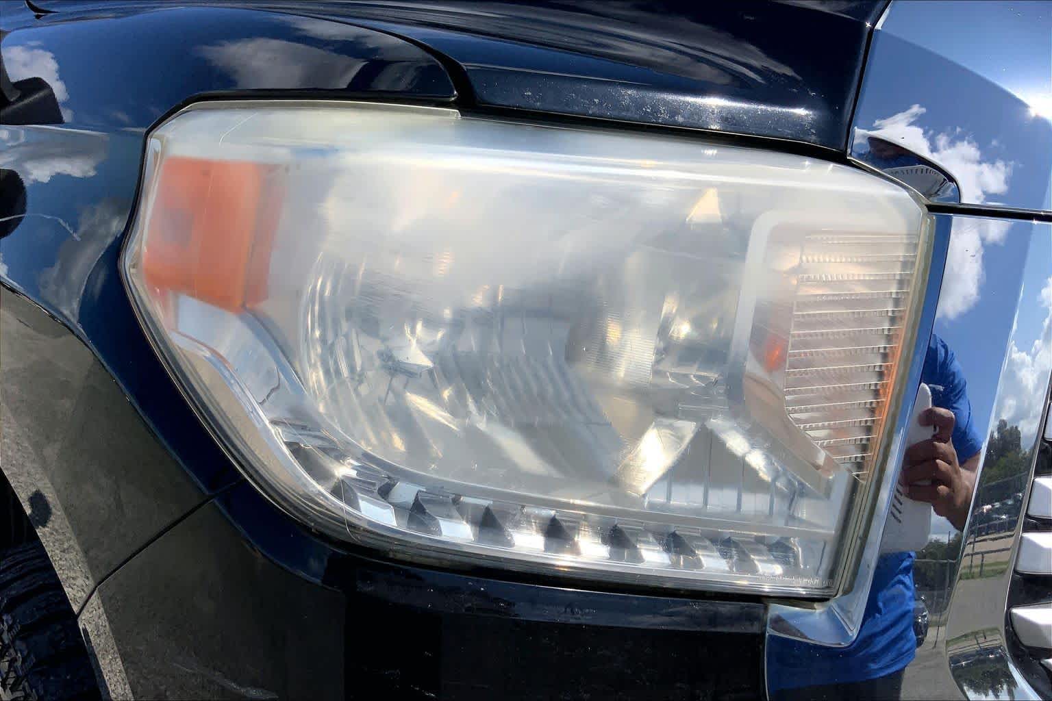 2015 Toyota Tundra photo 26 of 35