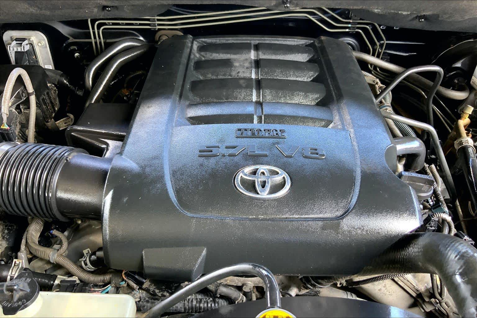 2015 Toyota Tundra photo 31 of 35