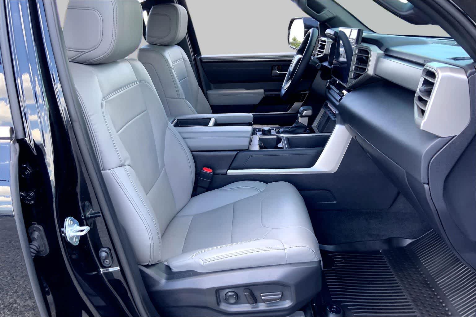 2026 Toyota Tundra Limited - 8