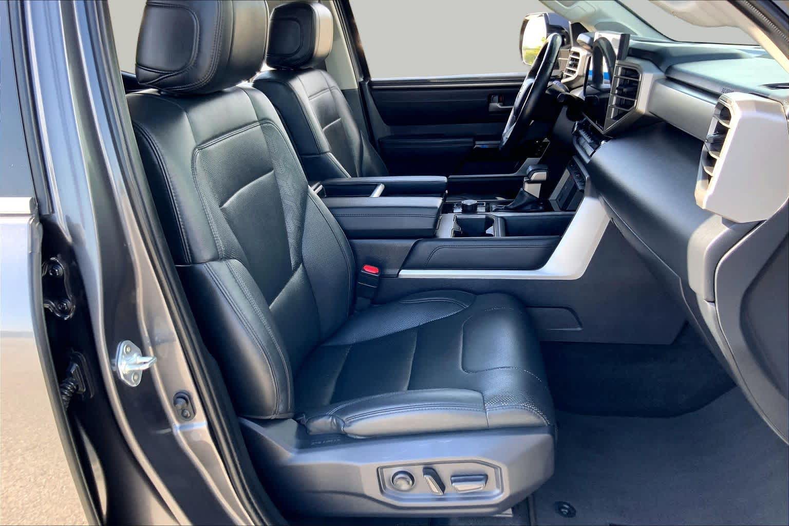 2024 Toyota Tundra photo 9 of 36