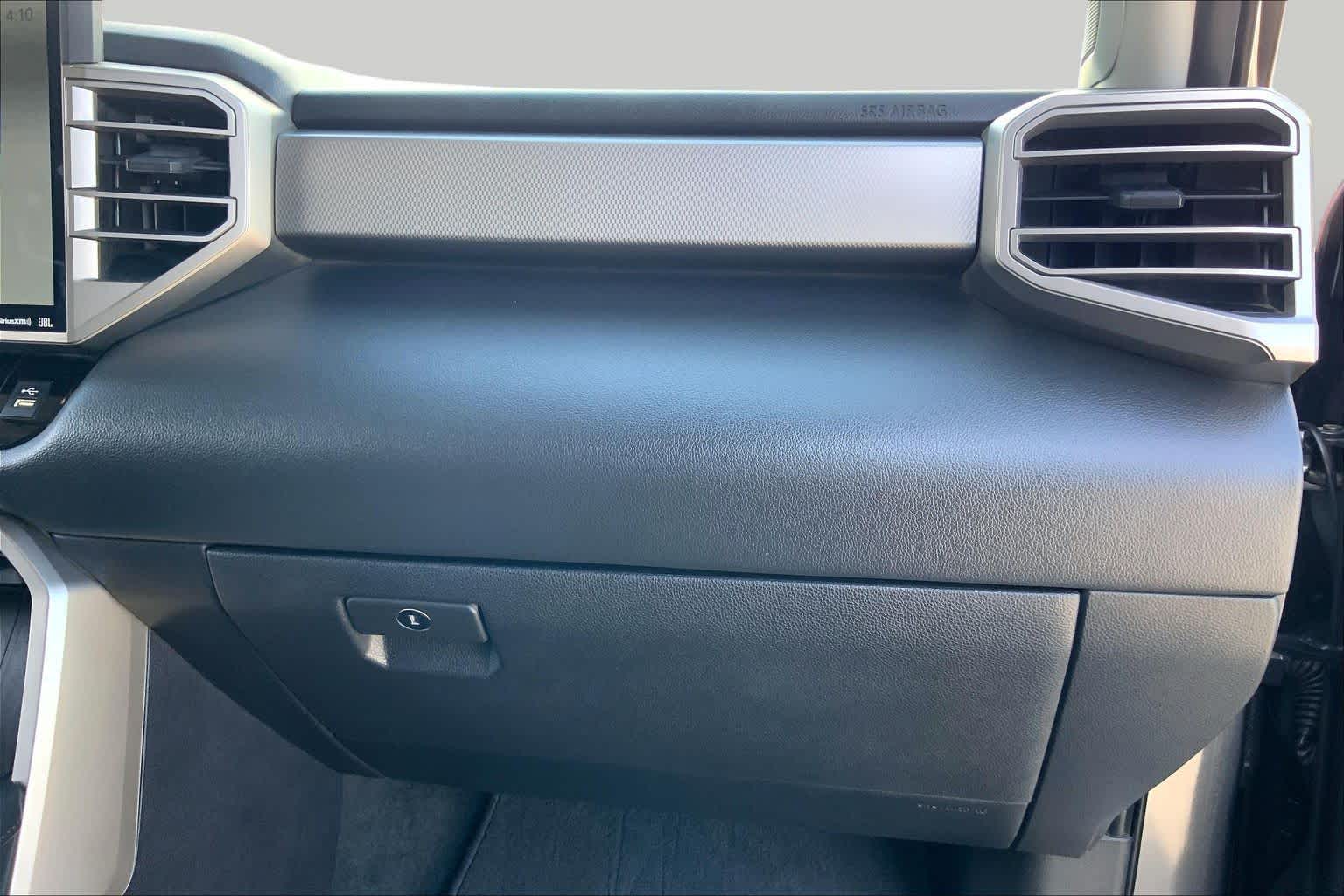 2024 Toyota Tundra photo 18 of 36