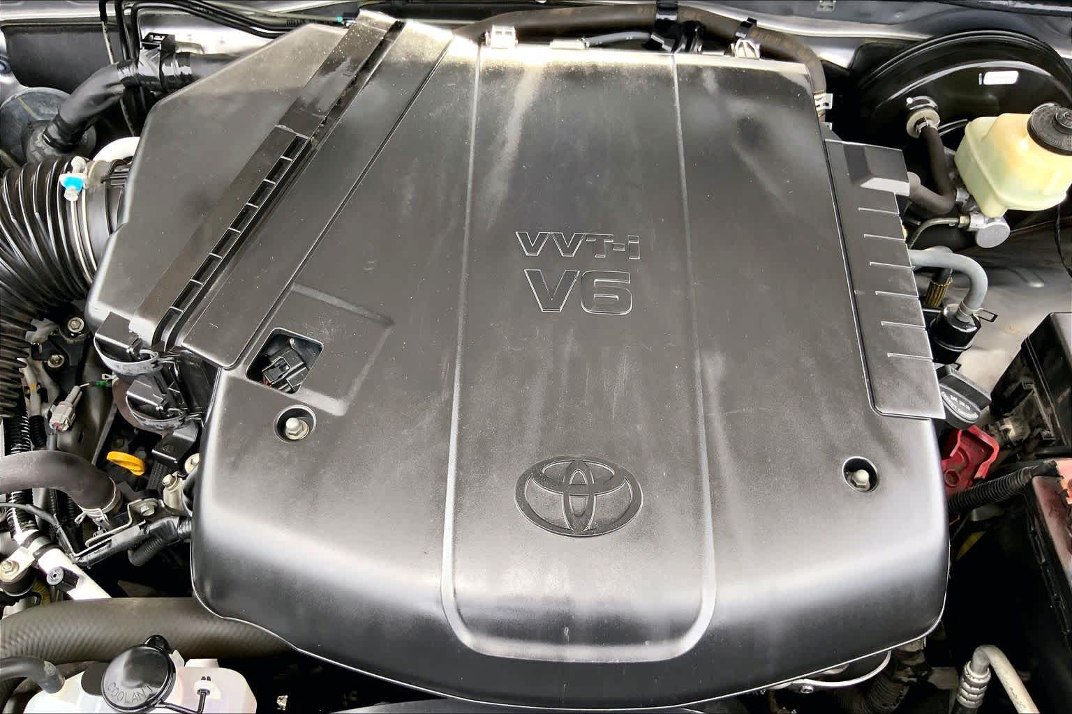 2015 Toyota Tacoma photo 32 of 36