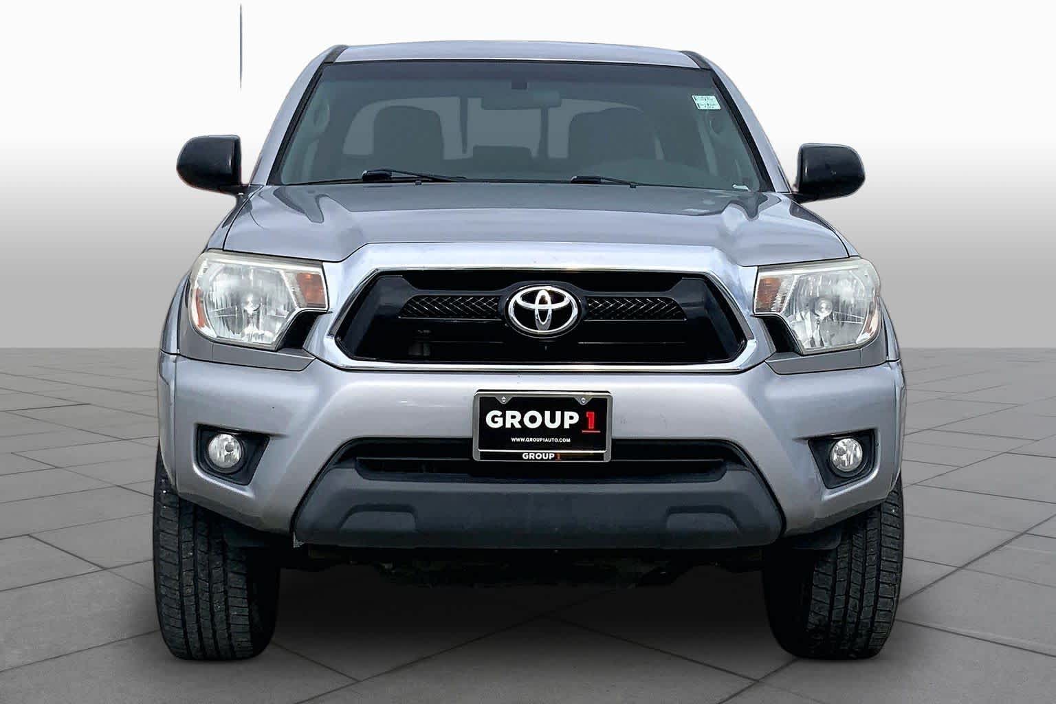 2015 Toyota Tacoma photo 4 of 36