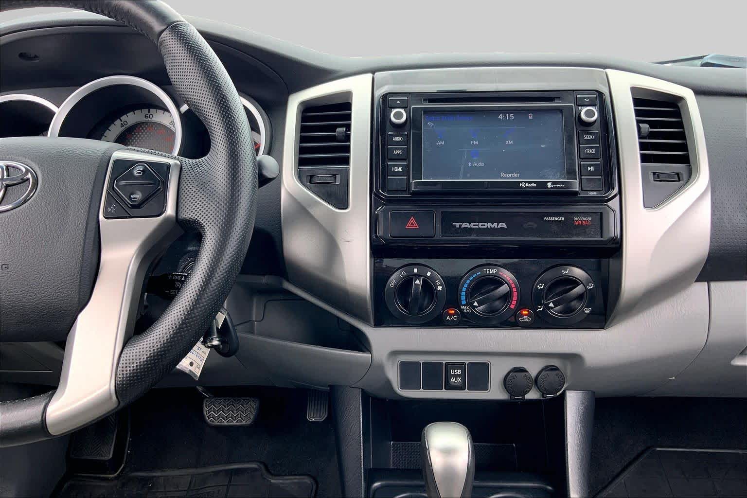 2015 Toyota Tacoma photo 7 of 36