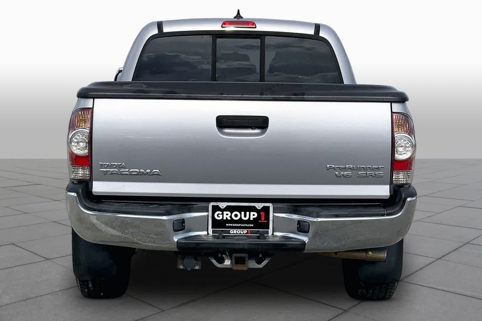 2015 Toyota Tacoma photo 5 of 36