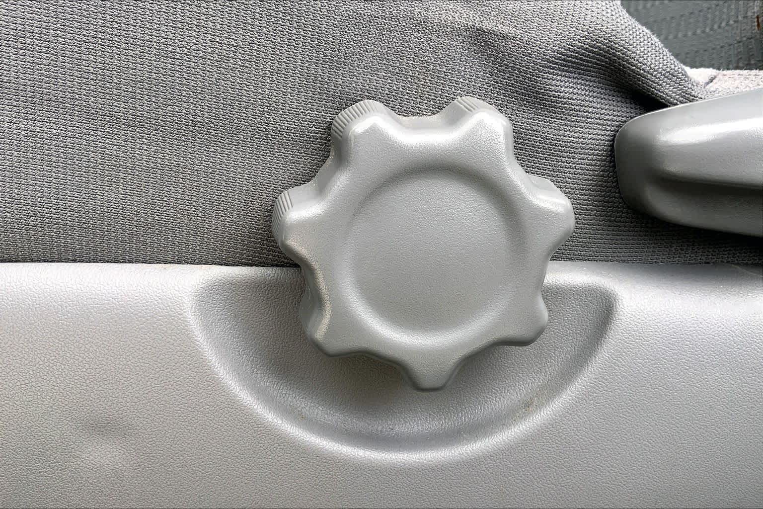 2015 Toyota Tacoma photo 34 of 36