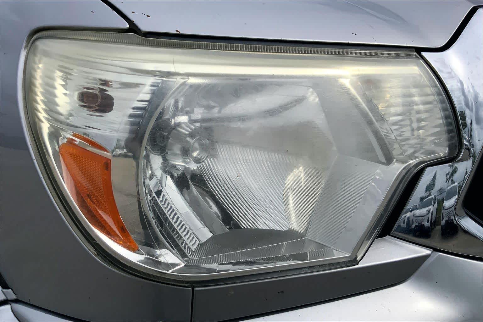 2015 Toyota Tacoma photo 27 of 36