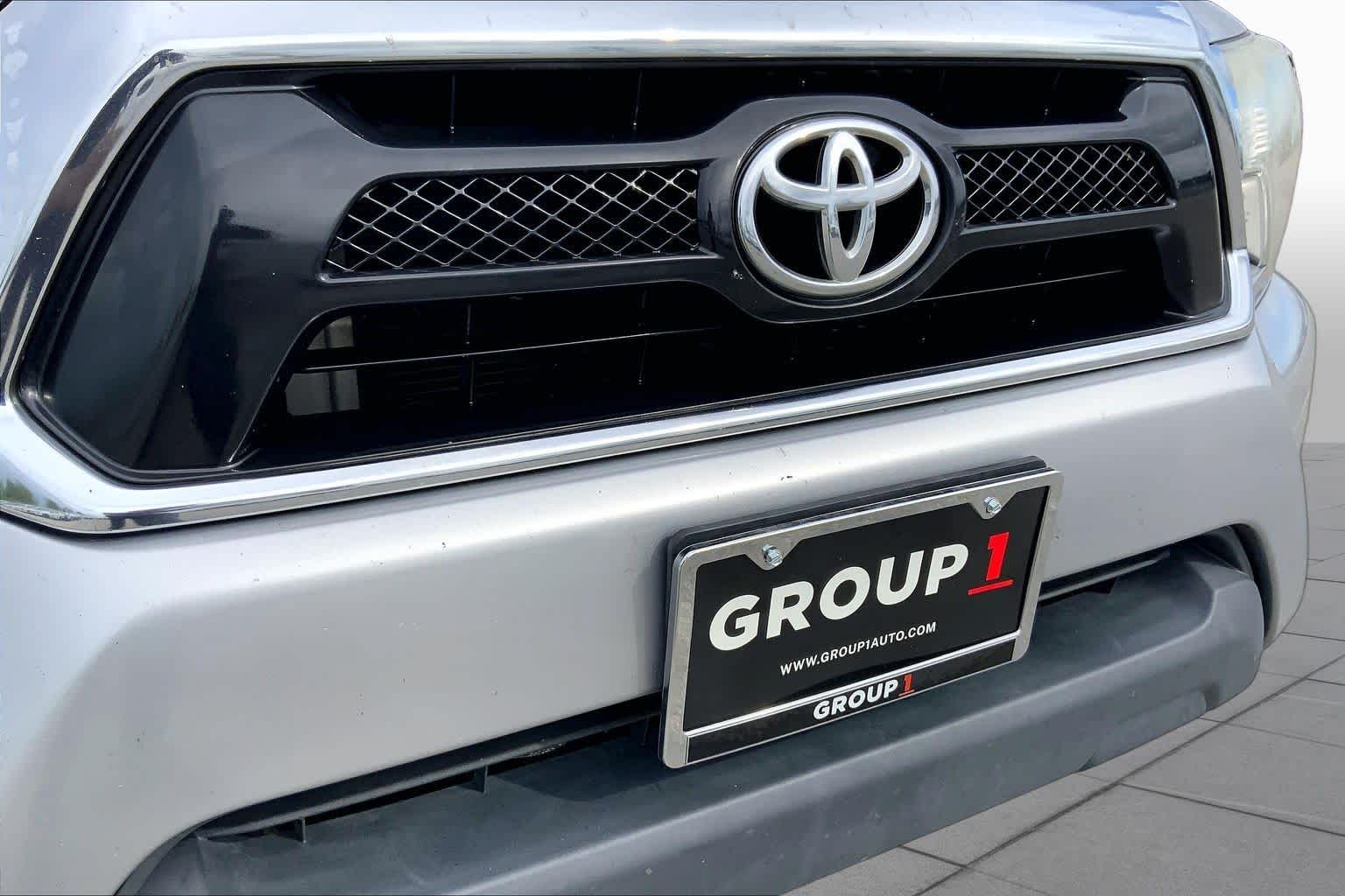 2015 Toyota Tacoma photo 29 of 36