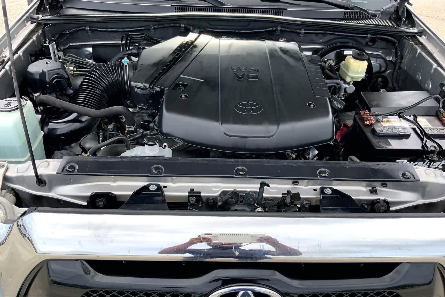 2015 Toyota Tacoma photo 31 of 36