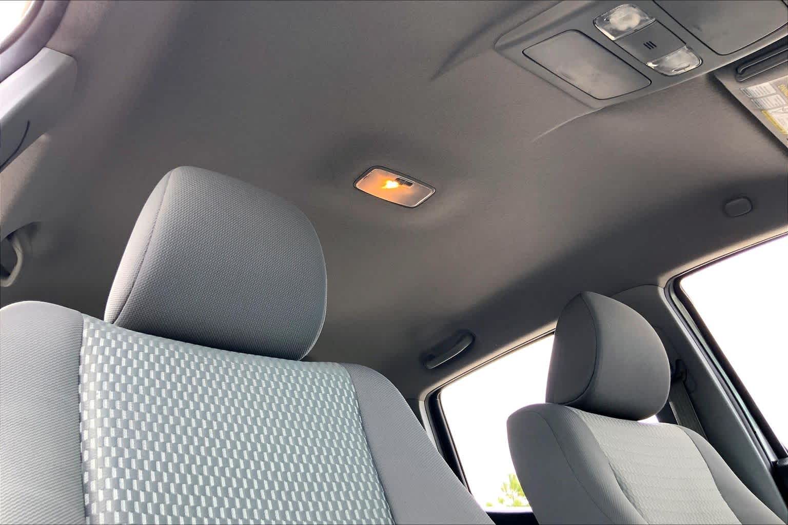 2015 Toyota Tacoma photo 14 of 36
