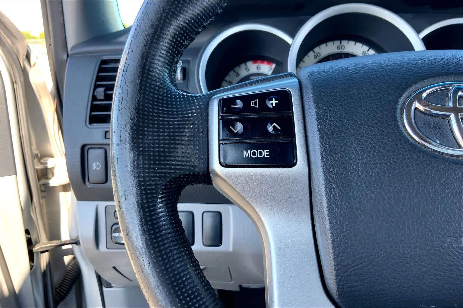 2013 Toyota Tacoma photo 22 of 34