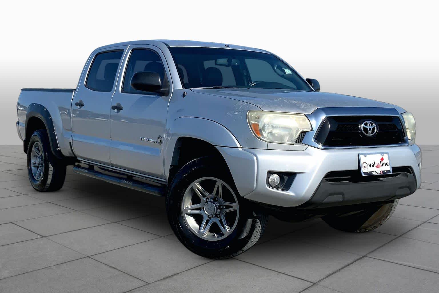 2013 Toyota Tacoma photo 2 of 34