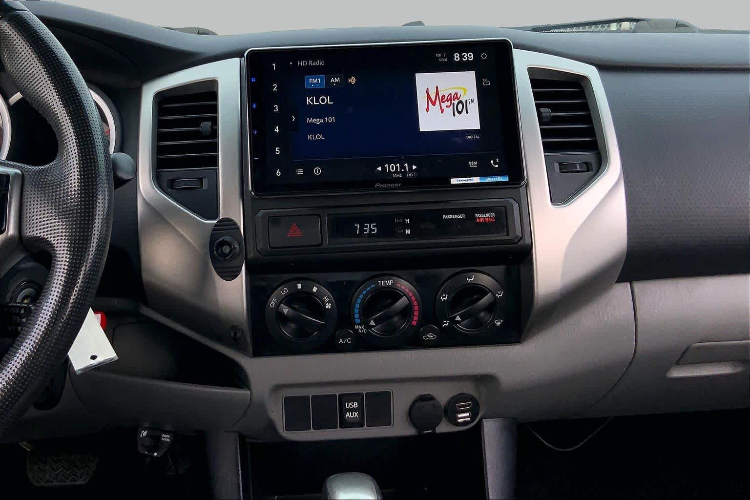 2013 Toyota Tacoma photo 7 of 35