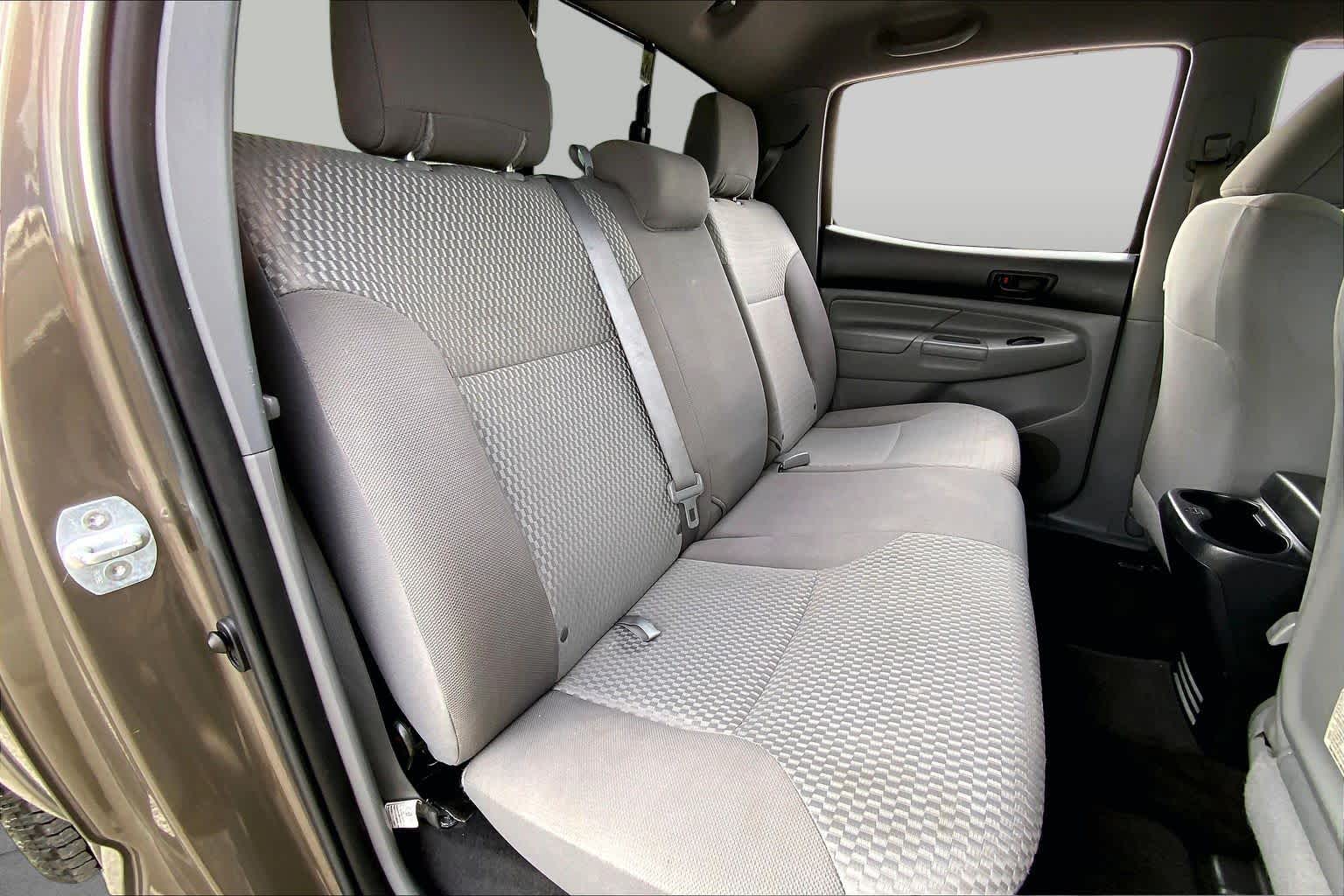 2013 Toyota Tacoma photo 19 of 35