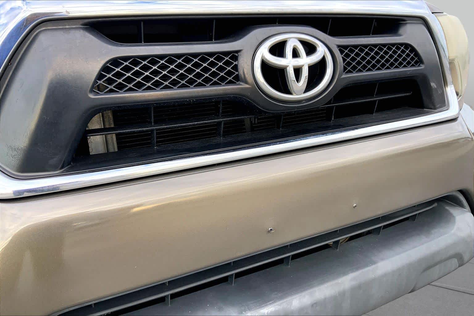 2013 Toyota Tacoma photo 28 of 35
