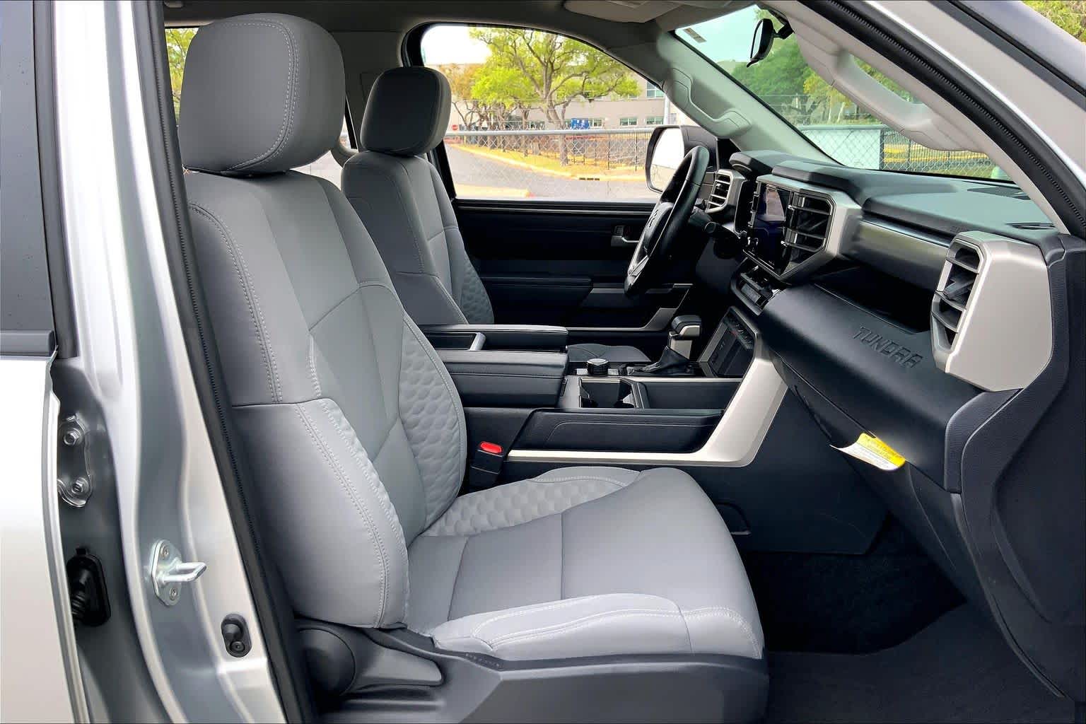 2024 Toyota Tundra SR5 - 8