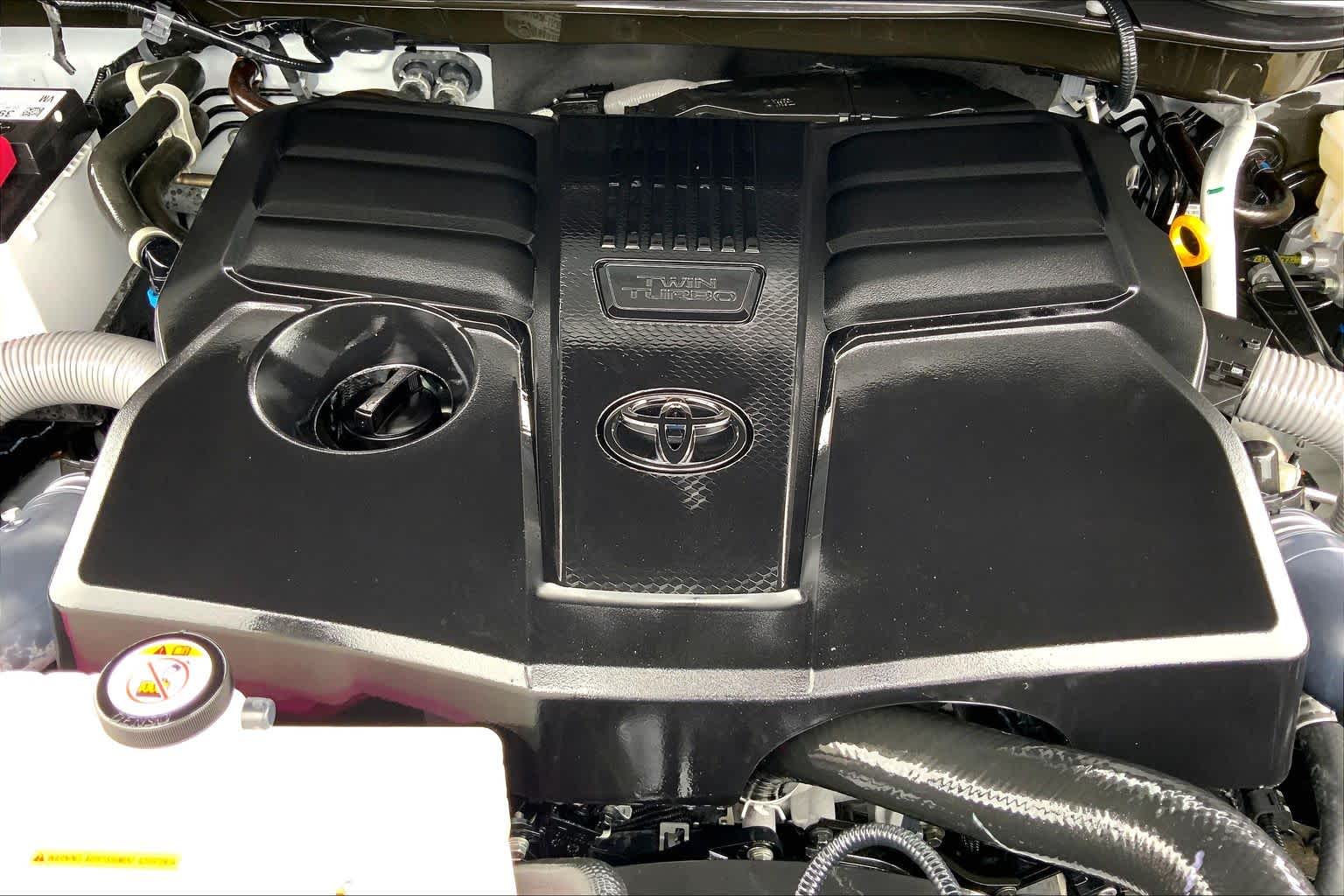 2025 Toyota Tundra photo 32 of 36