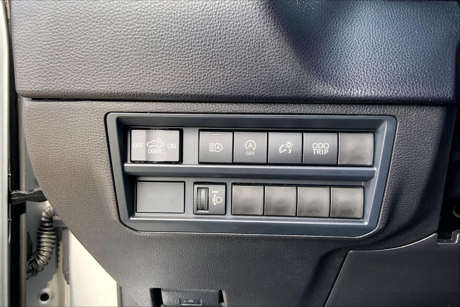2025 Toyota Tundra photo 33 of 36