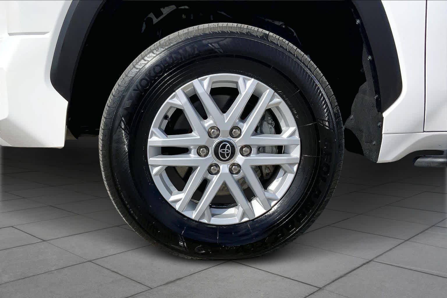 2024 Toyota Tundra SR5 - 10