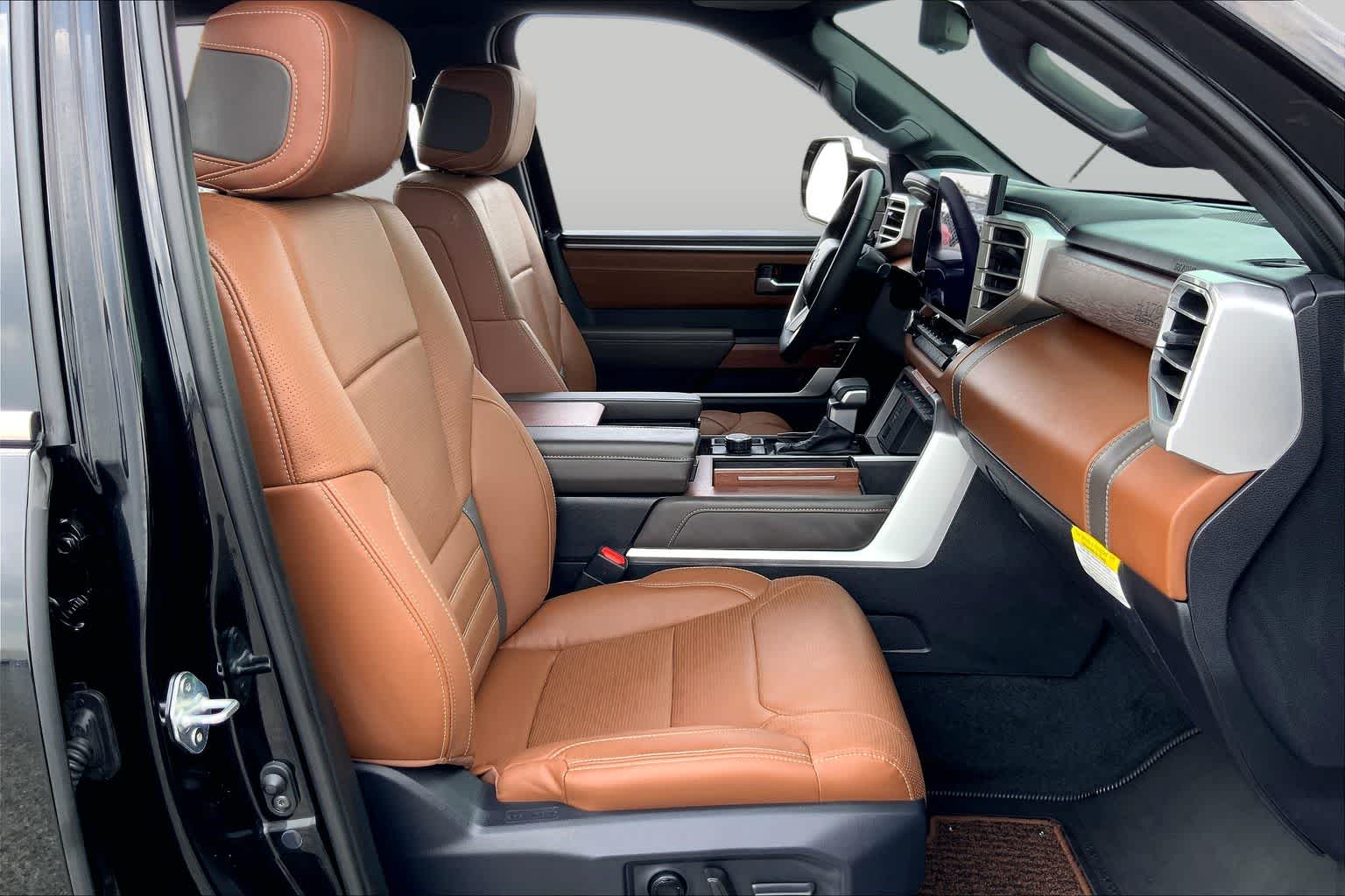 2025 Toyota Tundra 1794 Edition Hybrid - 8