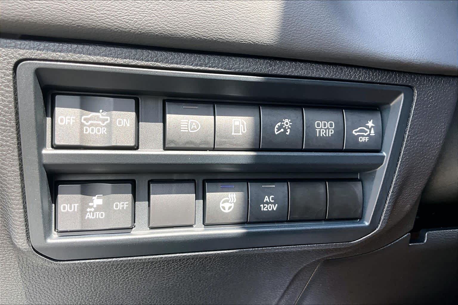 2024 Toyota Tundra photo 34 of 35