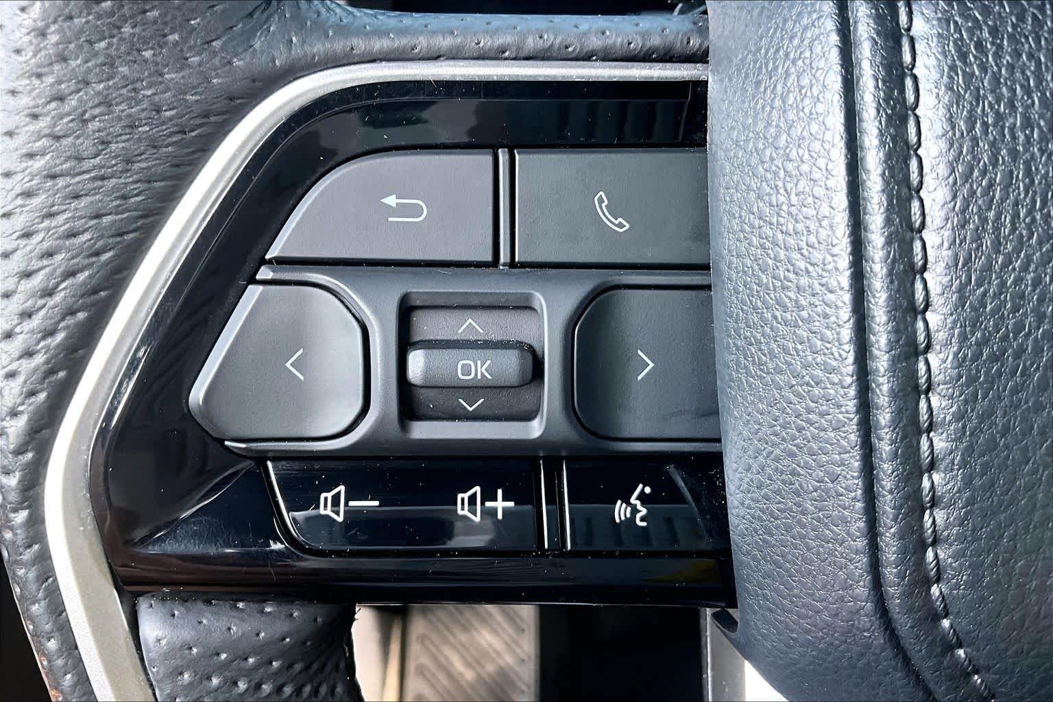 2024 Toyota Tundra photo 24 of 35