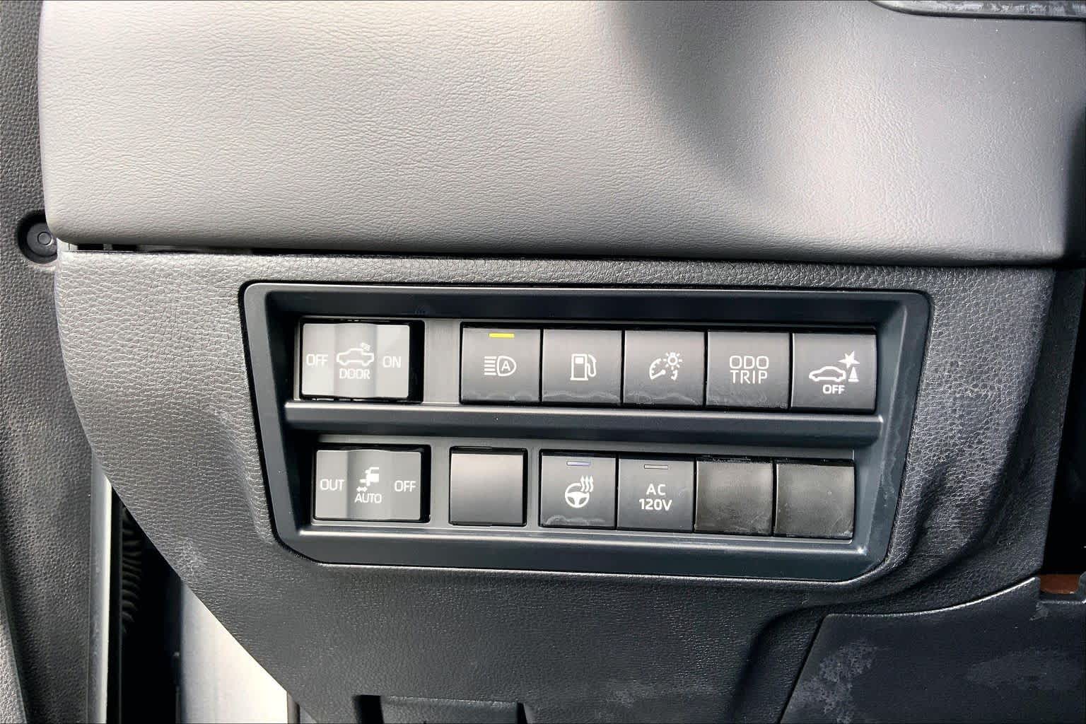 2024 Toyota Tundra photo 65 of 70