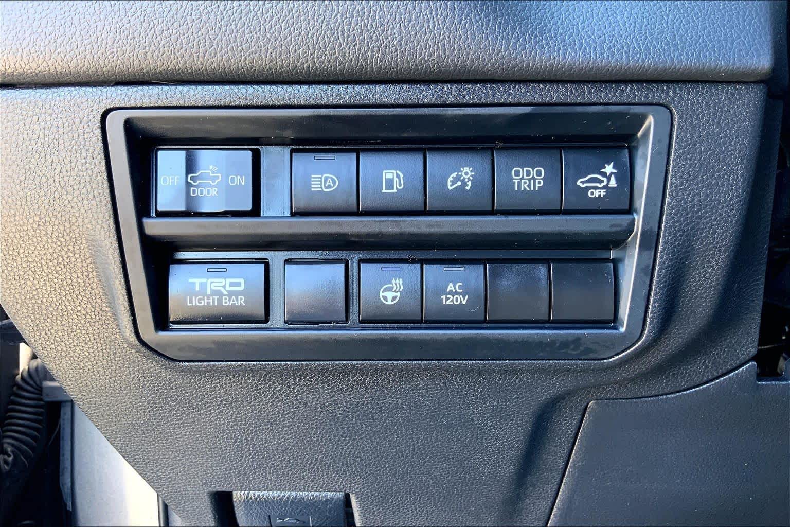 2023 Toyota Tundra photo 33 of 36