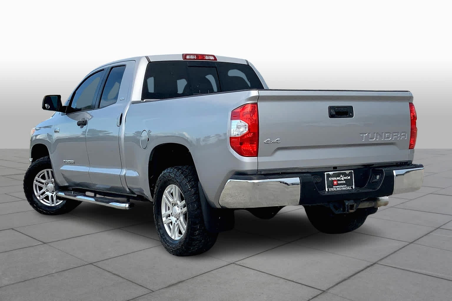 2016 Toyota Tundra SR5 - 11