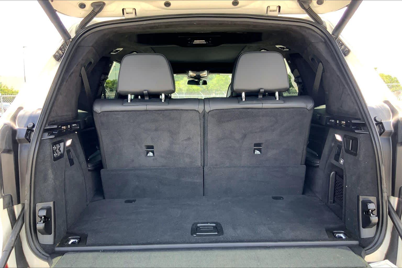 2023 BMW X7 xDrive40i xDrive40i Alpine White at Group 1 Toyota Southwest