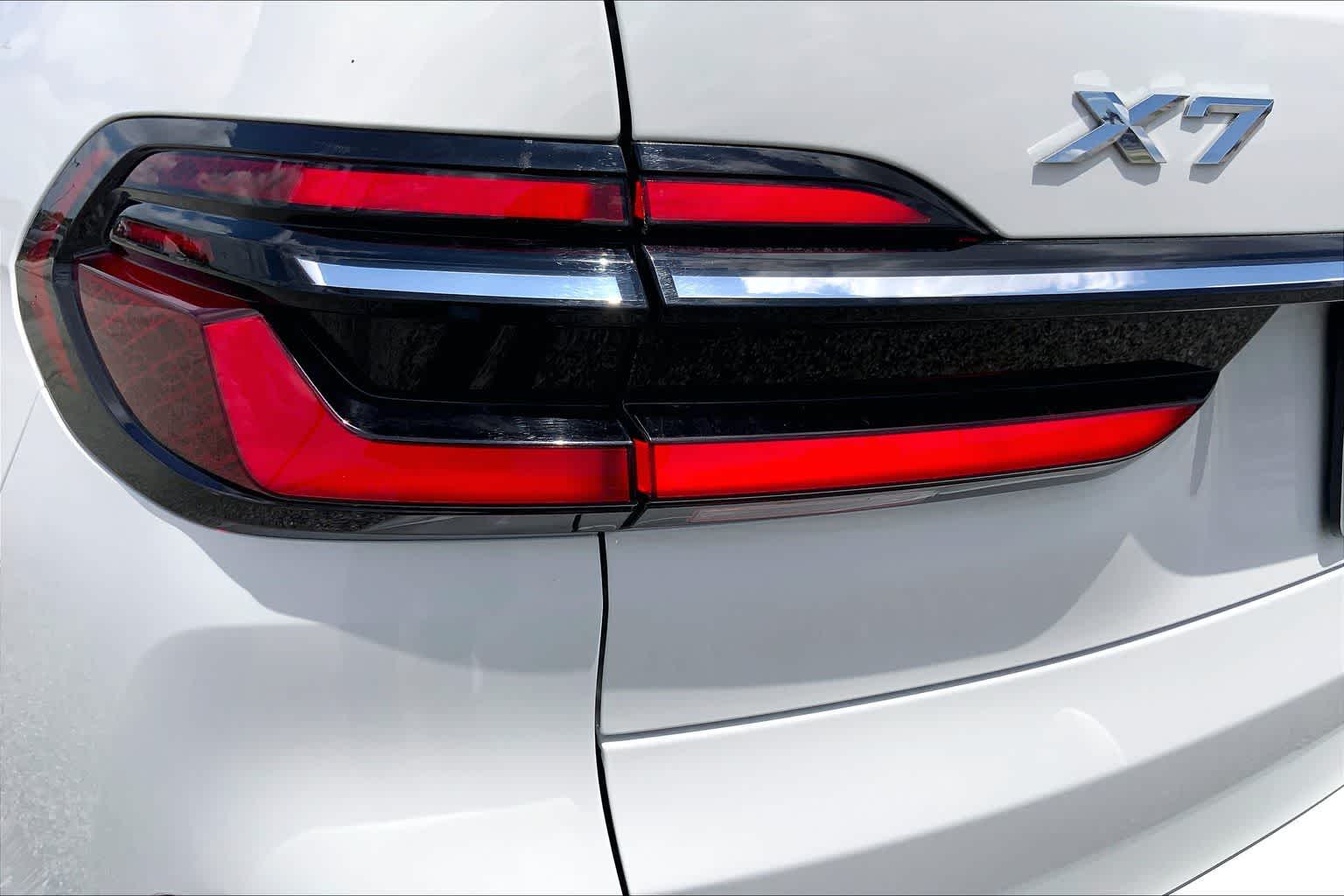 2023 BMW X7 xDrive40i xDrive40i Alpine White at Group 1 Toyota Southwest