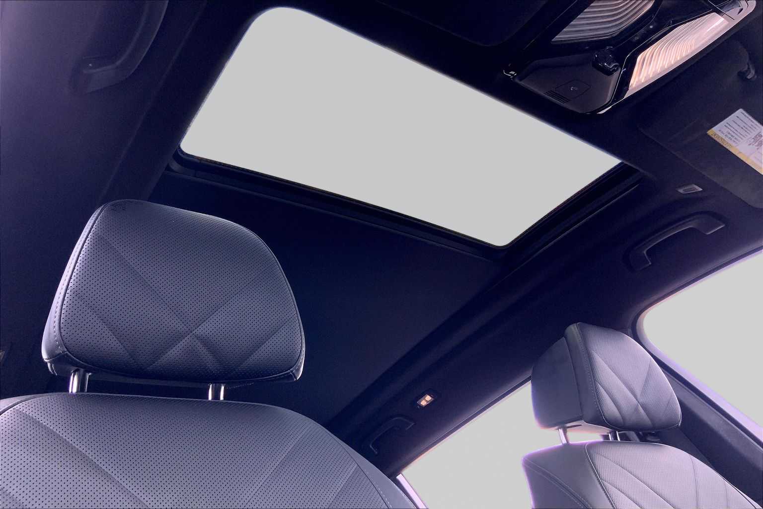 2023 BMW X7 xDrive40i xDrive40i Alpine White at Group 1 Toyota Southwest