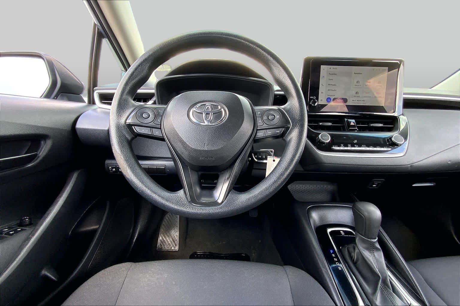 2024 Toyota Corolla photo 6 of 36