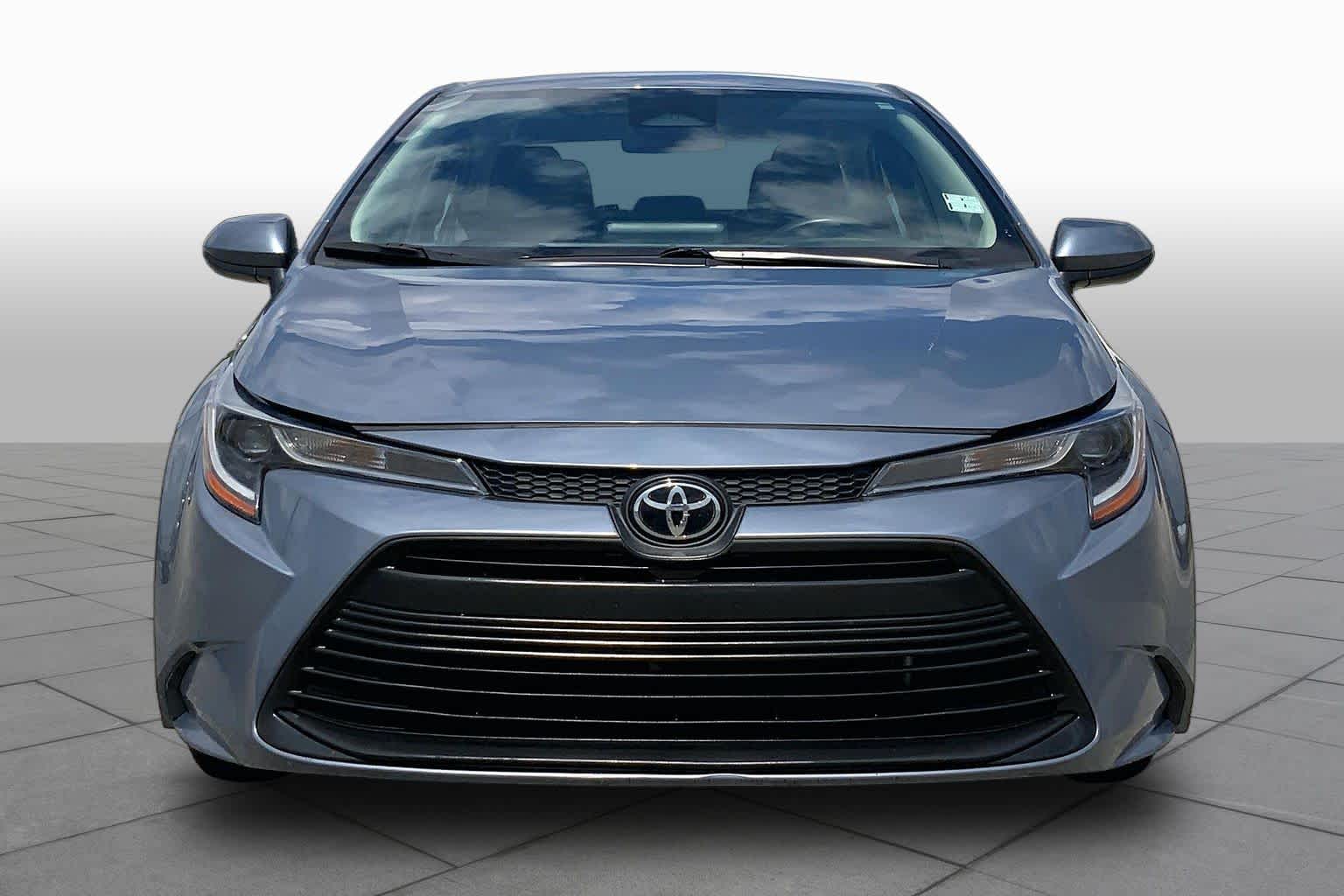 2024 Toyota Corolla photo 4 of 36