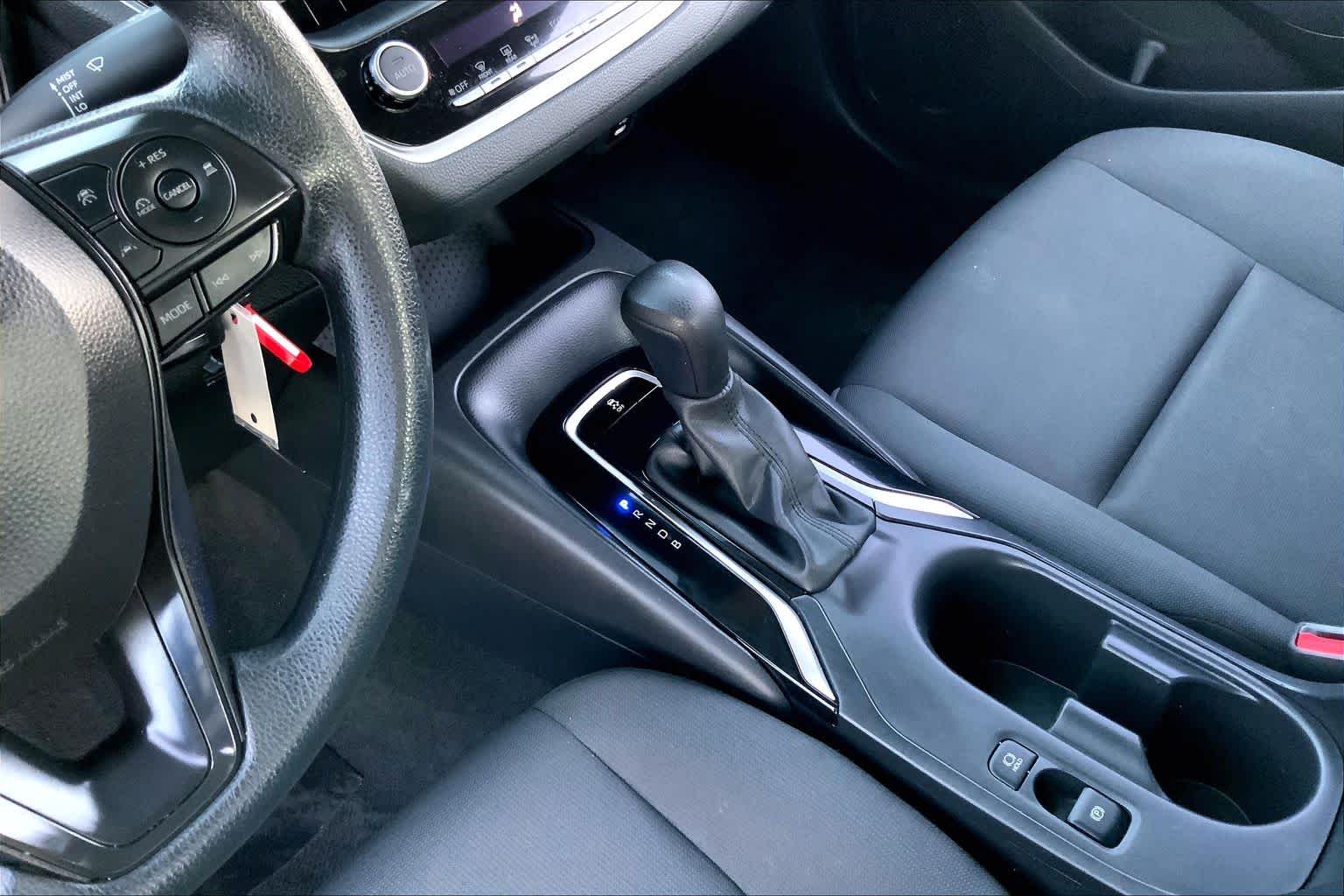 2024 Toyota Corolla photo 16 of 36