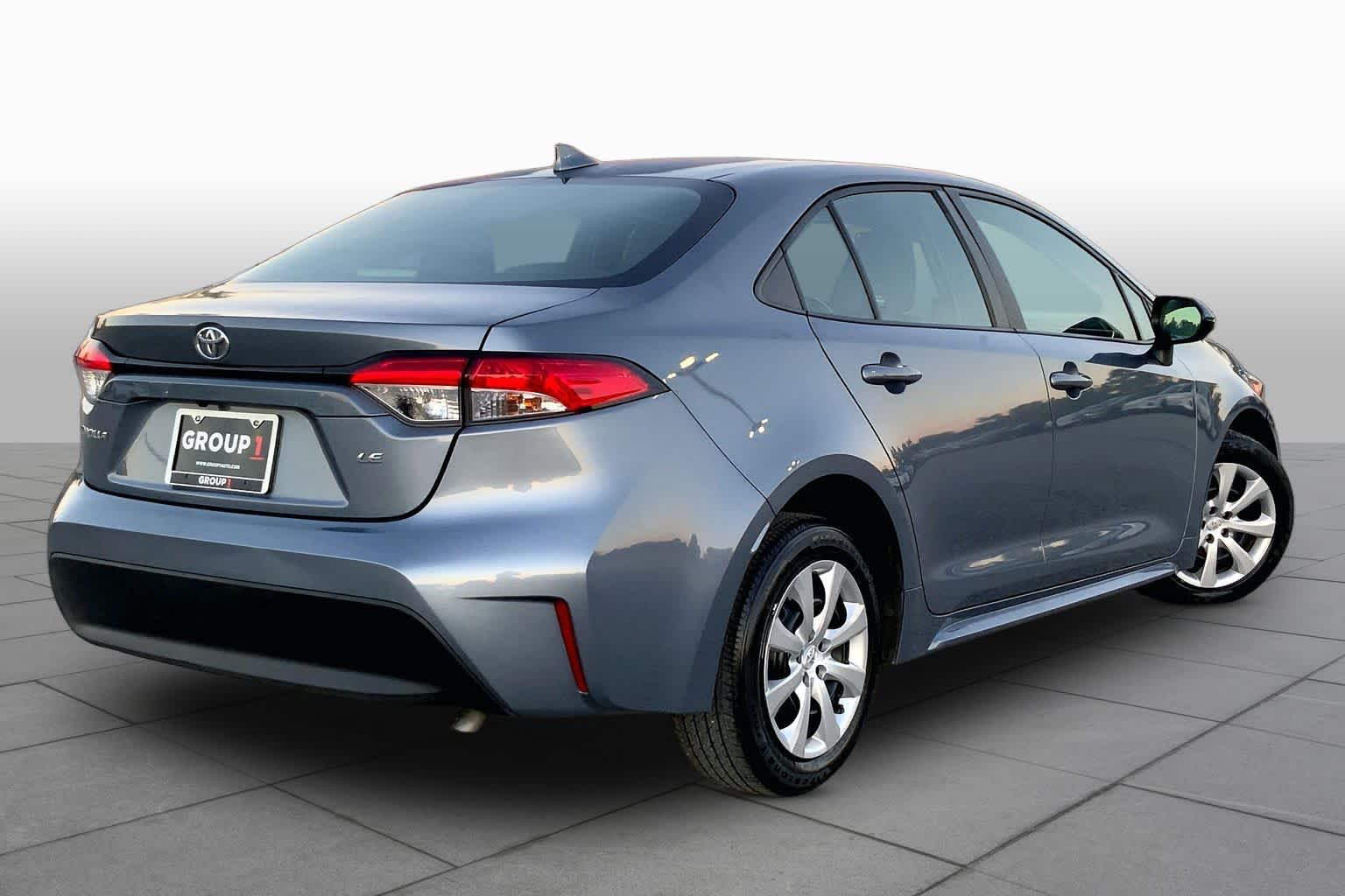 2024 Toyota Corolla photo 13 of 36