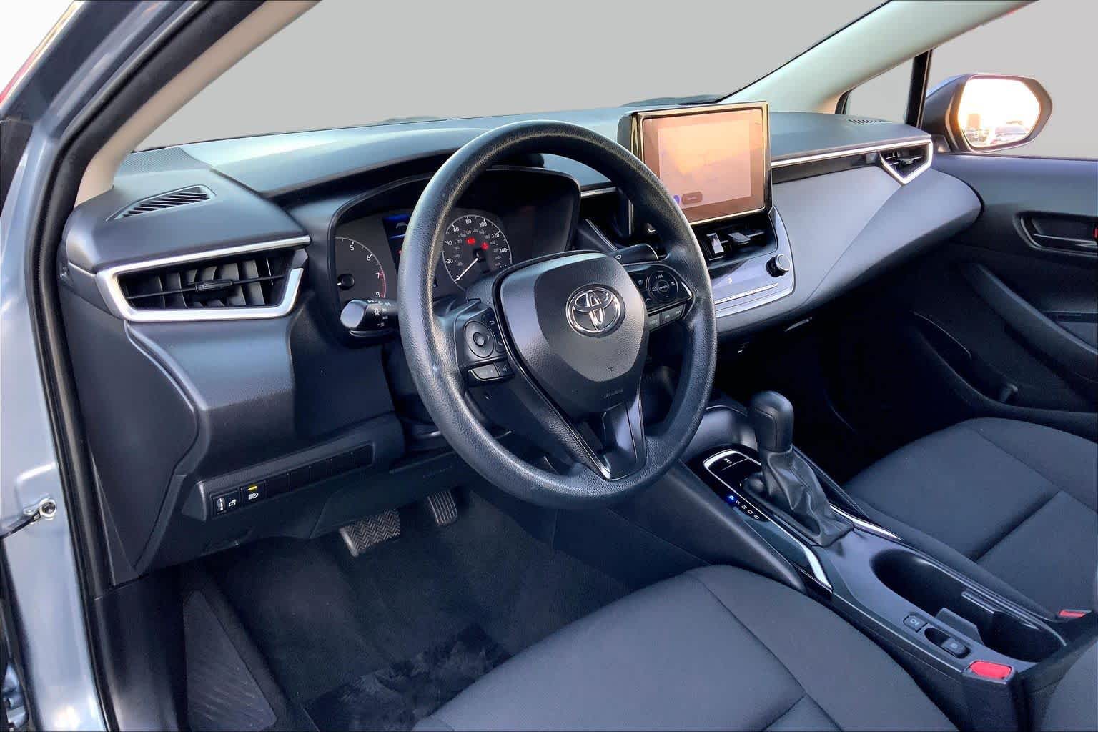 2024 Toyota Corolla photo 17 of 36