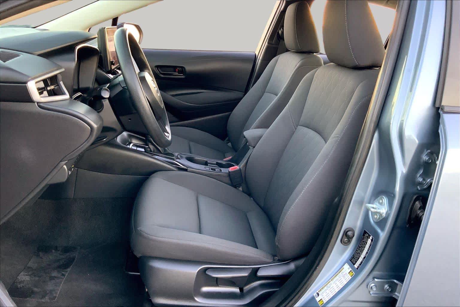 2024 Toyota Corolla photo 8 of 36