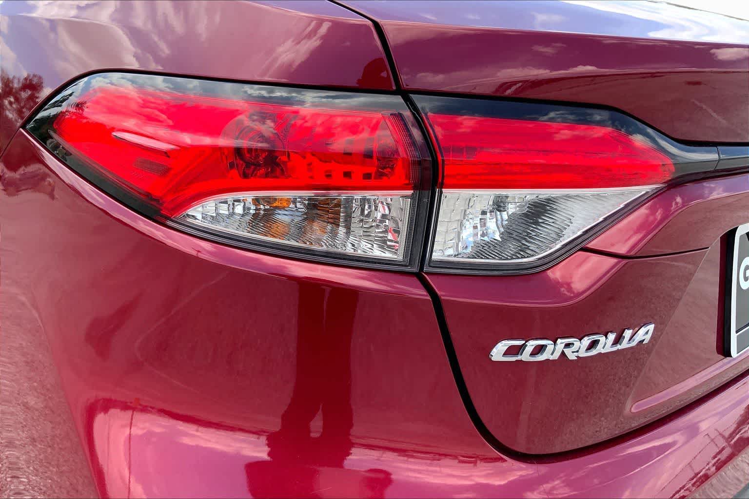 2024 Toyota Corolla LE Ruby Flare Pearl at Group 1 Toyota Southwest