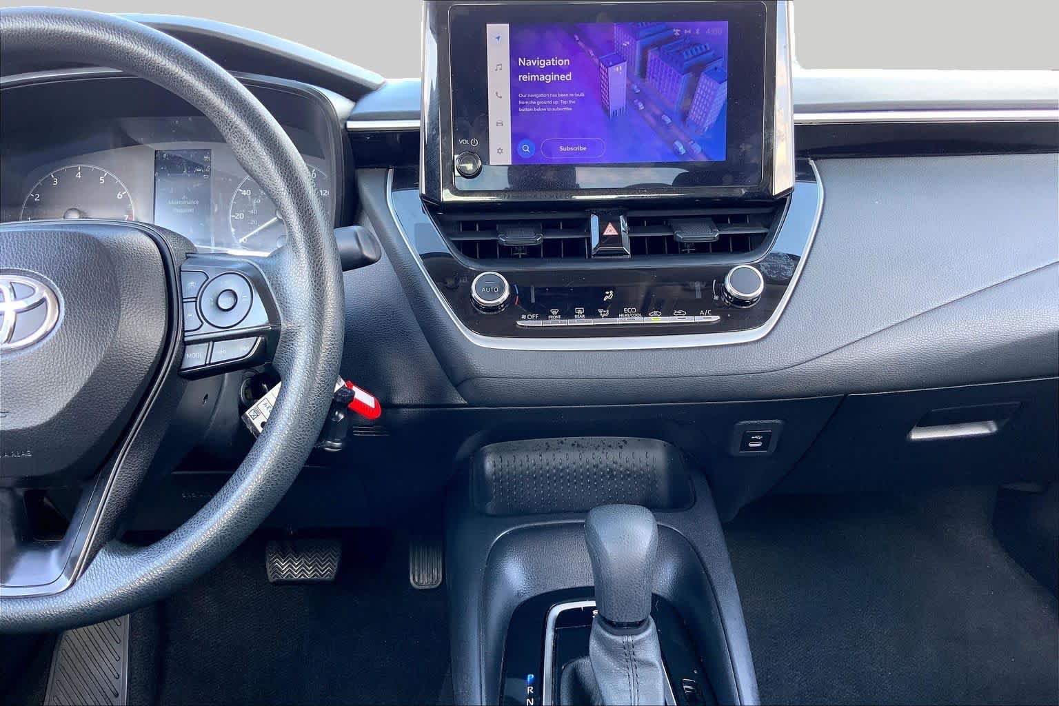 2024 Toyota Corolla photo 7 of 36