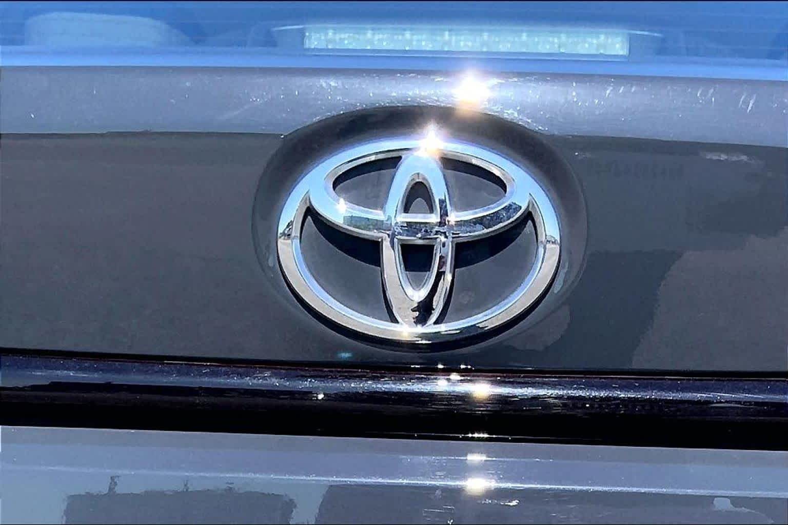 2024 Toyota Corolla LE Underground at Group 1 Toyota Southwest